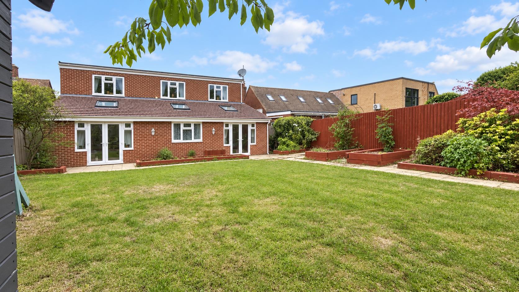 Bradwell Road, Loughton, Milton Keynes